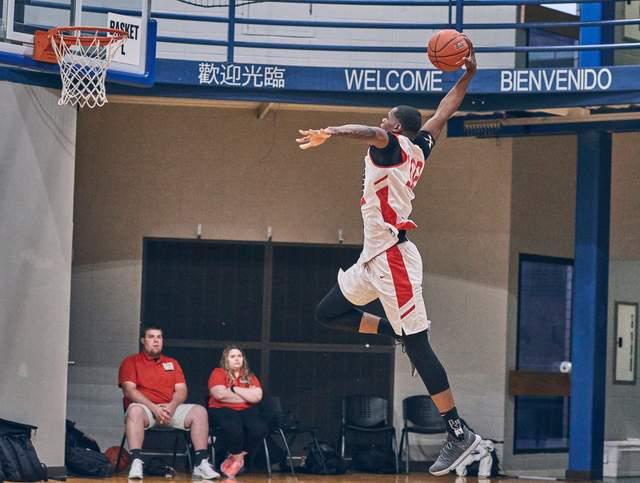 从五星高中生，到落选NBA，到CBA试训失败，他为何越混越差